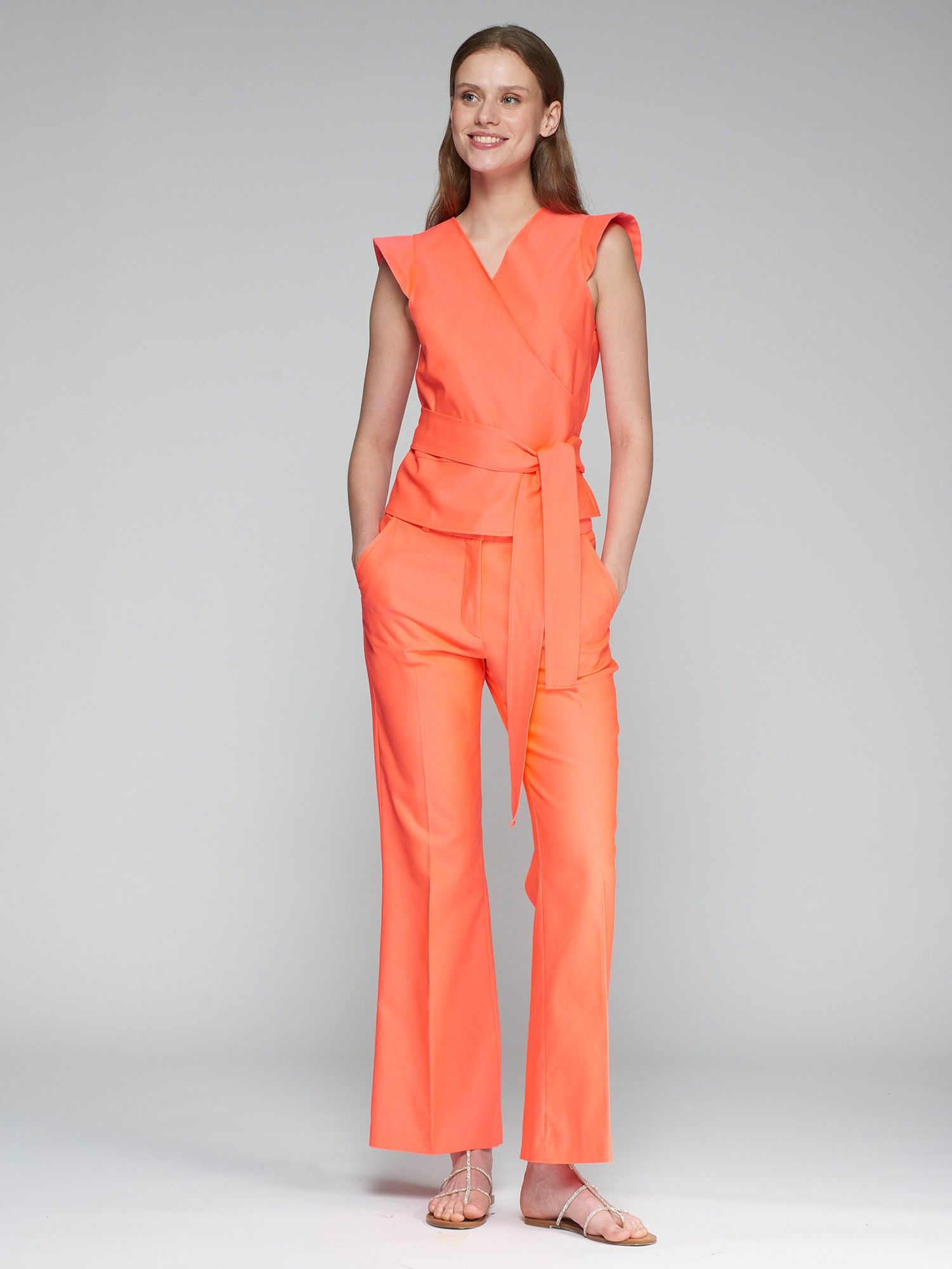 Top cruzado naranja flúor