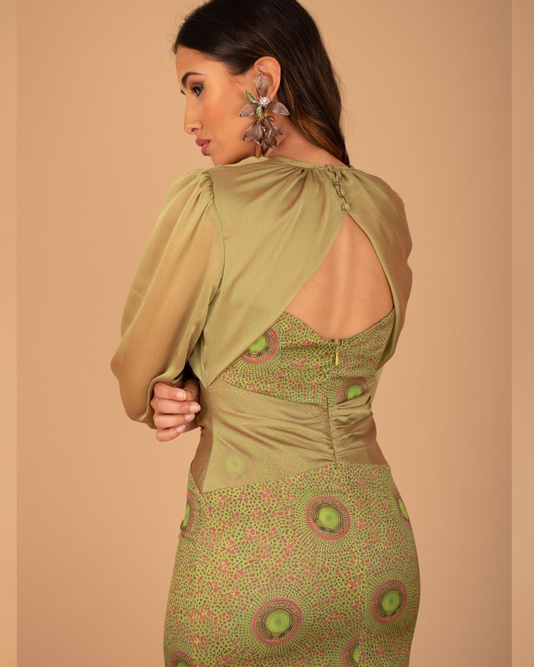 Vestido midi estampado con manga de gasa