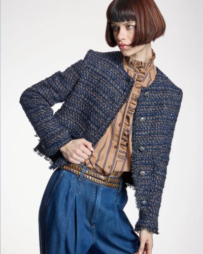 Chaqueta de tweed azul marino con botones joya