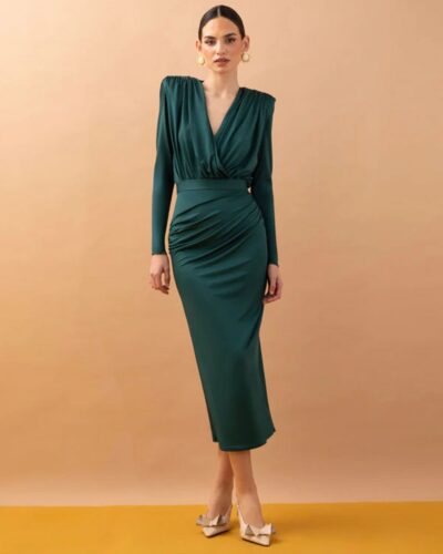 Falda verde con frunces laterales