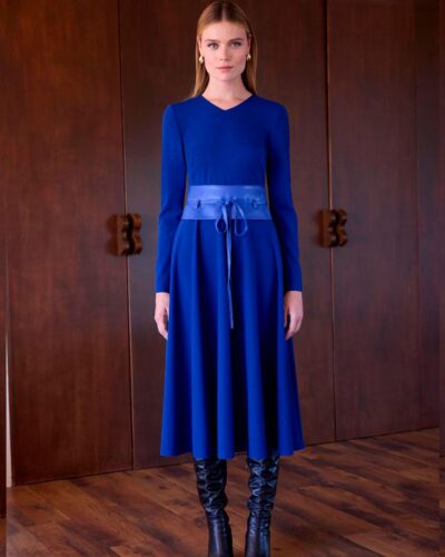 Vestido azul con cinturón polipiel