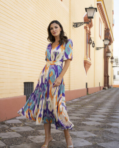 Vestido midi estampado multicolor con manga abullonada