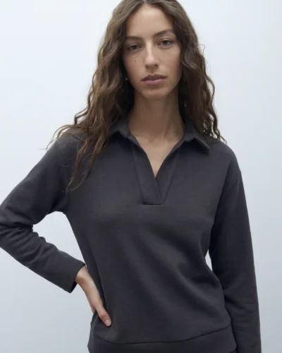 Sudadera de mujer cuello camisero forma pico